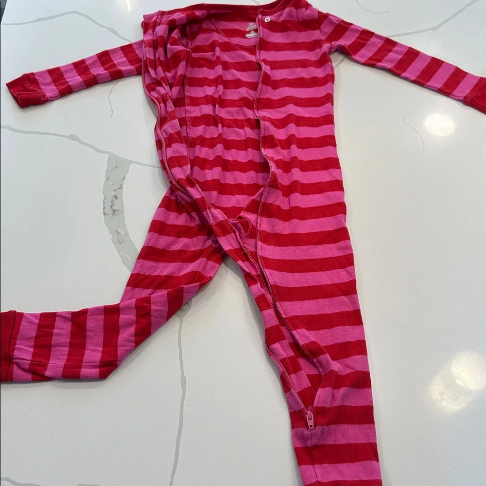Gap baby organic cotton one piece pajama full zip pink red stripes girls size 4